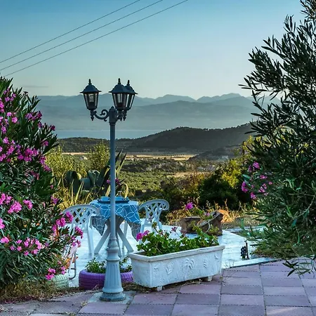 منزل ريفي Peace And Quiet In Perachora