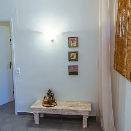 Peace And Quiet In Perachora * لوتراكي